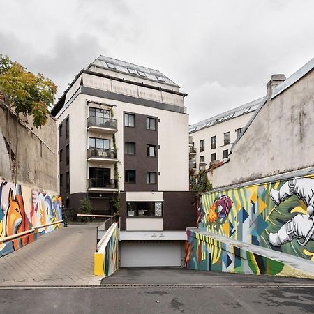 Lazynest - Modern Apartment With Parking & Balcony Бухарест Экстерьер фото