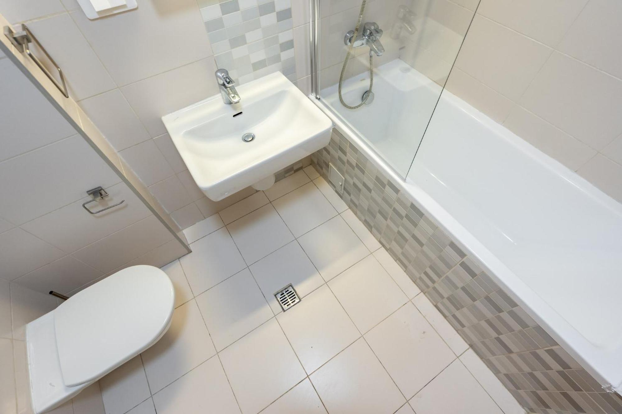 Lazynest - Modern Apartment With Parking & Balcony Бухарест Экстерьер фото