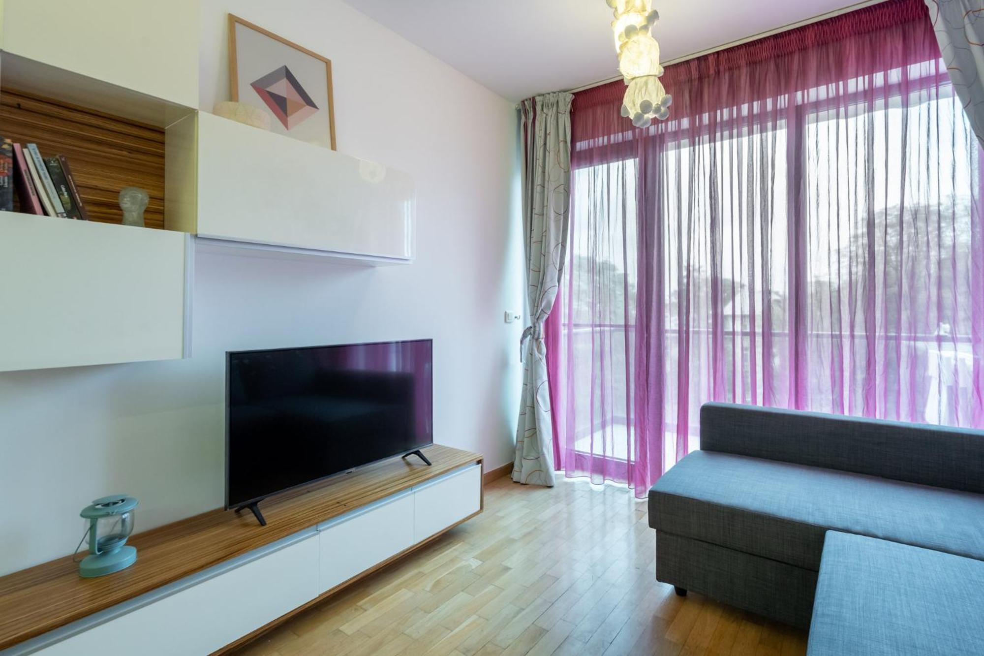 Lazynest - Modern Apartment With Parking & Balcony Бухарест Экстерьер фото